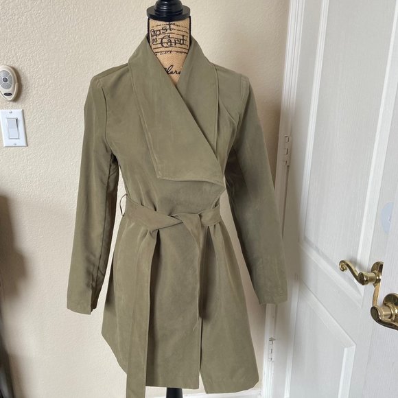 Love Tree.  Olive-green Jacket. Size small,  light -weight wrap jacket - Picture 1 of 7